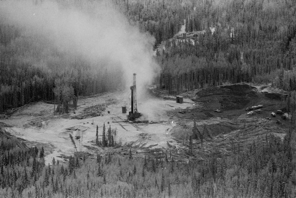Amoco sour gas blowout at Lodgepole near Drayton Valley, 1982